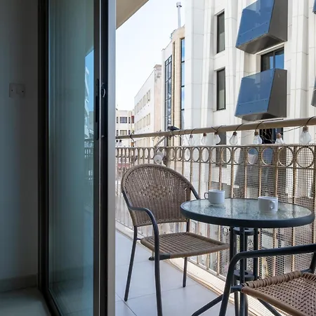 Downtown With 2 Bedrooms 아파트 *